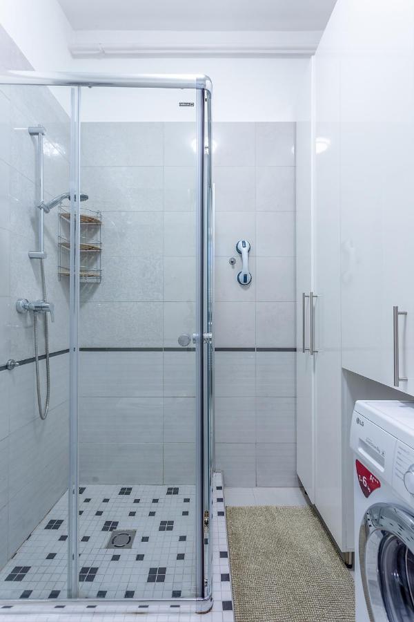 Goldcentral Apartment Grand Boulevard Boedapest Buitenkant foto